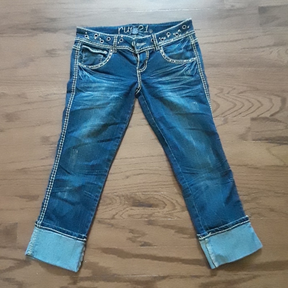 Worn once blue jean capris